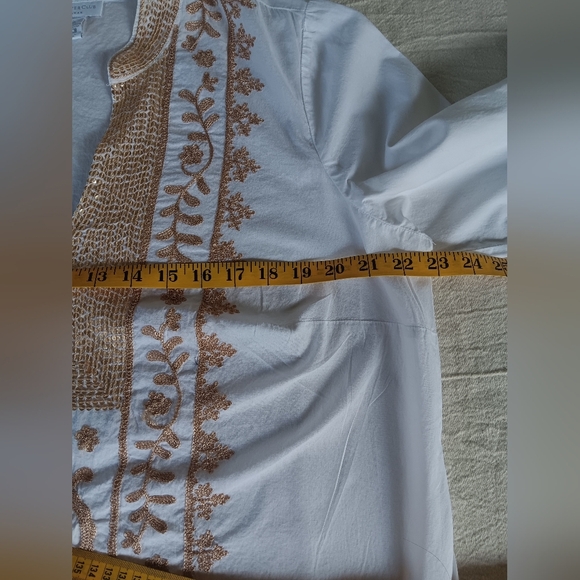 Embroidered White and Gold Men's Shirt - Picture 6 of 11